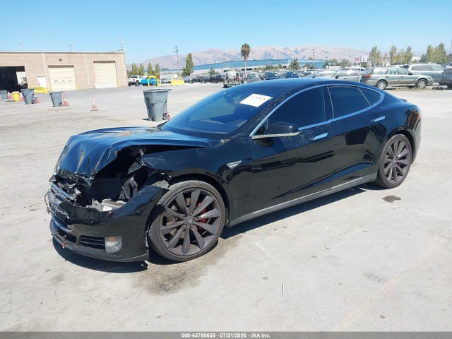 45780658 :رقم المزاد ، 5YJSA1H17EFP58662 vin ، 2014 Tesla Model S P85 مزاد بيع