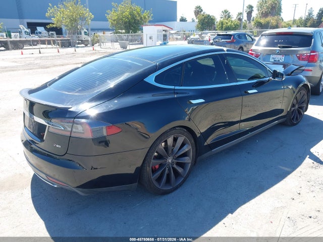 45780658 :رقم المزاد ، 5YJSA1H17EFP58662 vin ، 2014 Tesla Model S P85 مزاد بيع