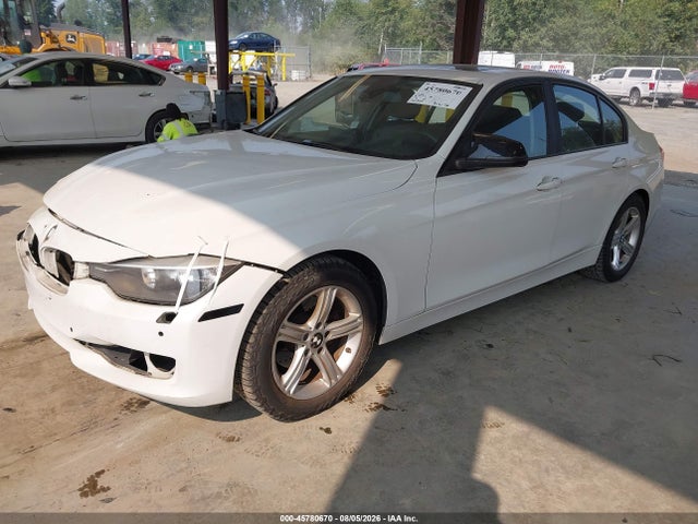 45780670 :رقم المزاد ، WBA3B5C59DF593580 vin ، 2013 Bmw 328i Xdrive مزاد بيع