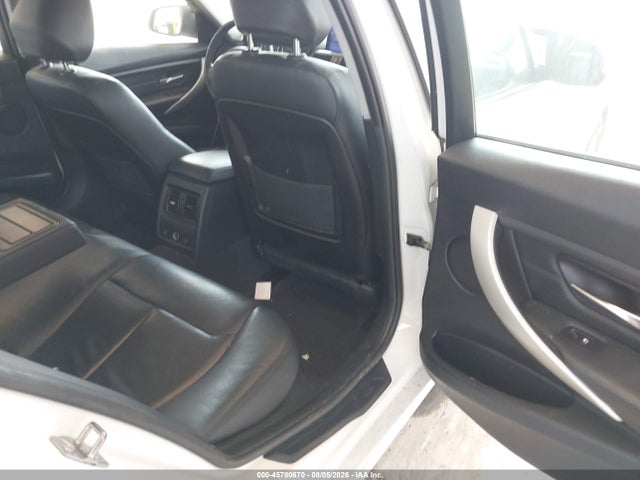 45780670 :رقم المزاد ، WBA3B5C59DF593580 vin ، 2013 Bmw 328i Xdrive مزاد بيع