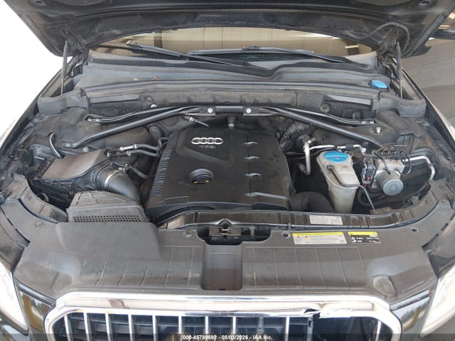 Audi Q5 2.0t Premium 2017 WA1M2AFP1HA033952 Image 10