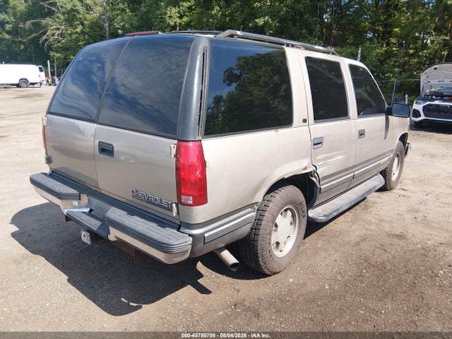 1999 Chevrolet Tahoe Limited მანქანა იყიდება აუქციონზე, vin: 1GNEC13R4XJ496638, აუქციონის ნომერი: 45780708