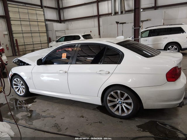 2011 Bmw 328i Xdrive მანქანა იყიდება აუქციონზე, vin: WBAPK7C54BA819354, აუქციონის ნომერი: 45780721