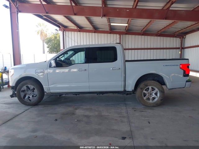 Продаж на аукціоні авто 2023 Ford F-150 Lightning Lariat, vin: 1FT6W1EV0PWG53258, номер лоту: 45780723