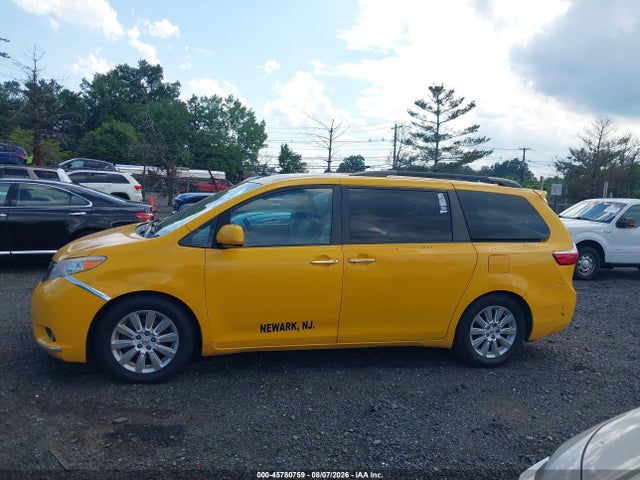 Aukcja sprzedaży 2015 Toyota Sienna Xle Premium 7 Passenger, vin: 5TDDK3DC1FS104584, numer aukcji: 45780759