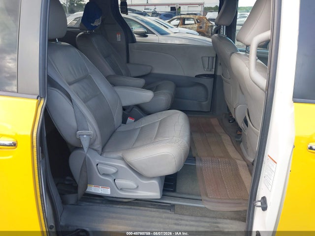 Aukcja sprzedaży 2015 Toyota Sienna Xle Premium 7 Passenger, vin: 5TDDK3DC1FS104584, numer aukcji: 45780759