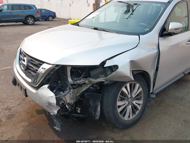 Продаж на аукціоні авто 2018 Nissan Pathfinder Sv, vin: 5N1DR2MM2JC643655, номер лоту: 45780771