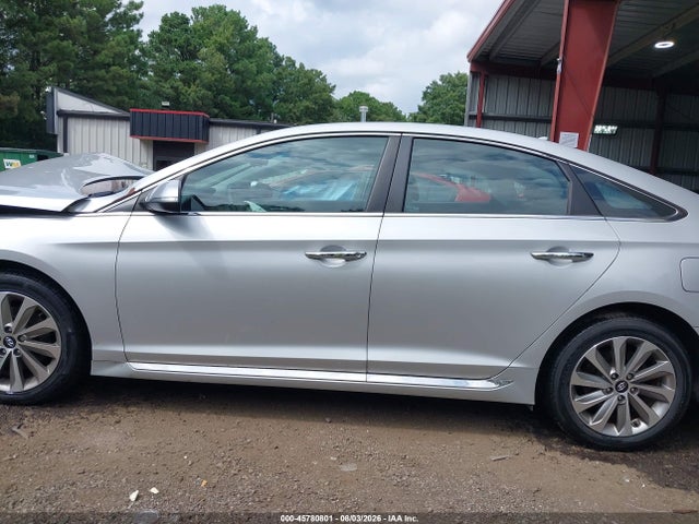 2017 Hyundai Sonata Sport მანქანა იყიდება აუქციონზე, vin: 5NPE34AF8HH527760, აუქციონის ნომერი: 45780801