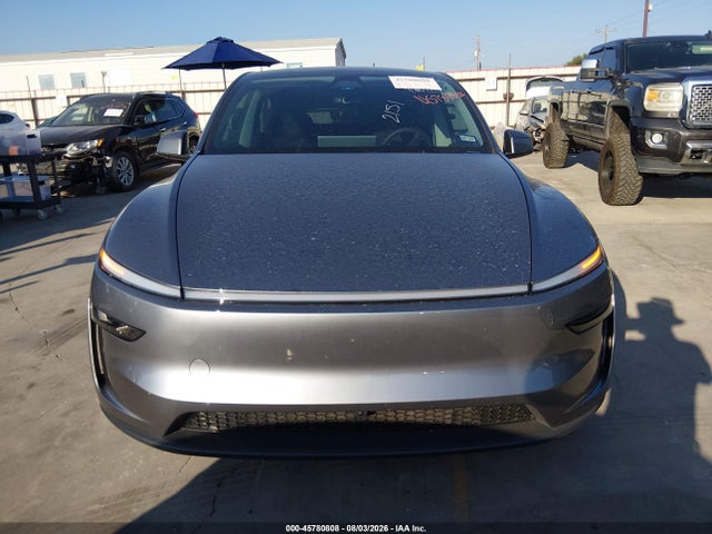 45780808 :رقم المزاد ، 7SAYGDED0TA452151 vin ، 2026 Tesla Model Y مزاد بيع