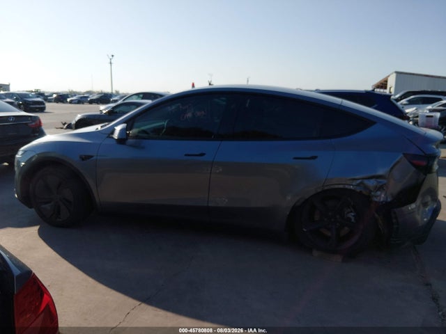 45780808 :رقم المزاد ، 7SAYGDED0TA452151 vin ، 2026 Tesla Model Y مزاد بيع