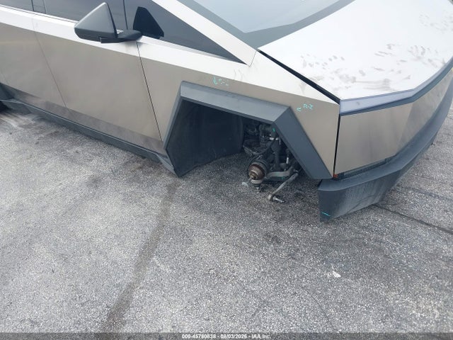 Продаж на аукціоні авто 2025 Tesla Cybertruck Cyberbeast, vin: 7G2CEHEE0SA061686, номер лоту: 45780838