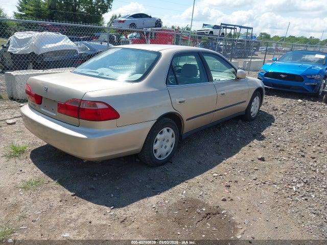 45780839 :رقم المزاد ، 1HGCG5643YA153091 vin ، 2000 Honda Accord 2.3 Lx مزاد بيع