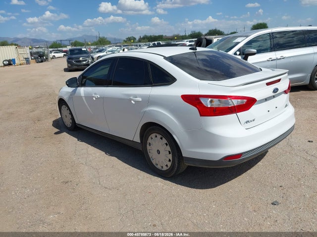 Ford FOCUS SE 2014 1FADP3F24EL376476 Image 3