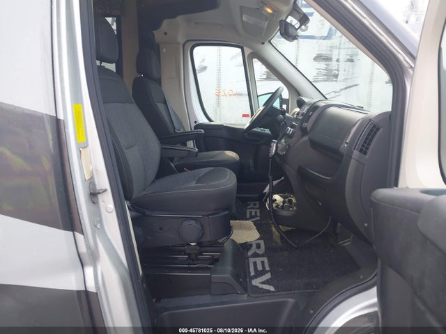 2015 Ram Promaster 3500 Cutaway Low Roof მანქანა იყიდება აუქციონზე, vin: 3C7WRVLGXFE505651, აუქციონის ნომერი: 45781025