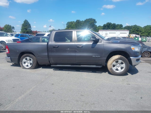 45781027 :رقم المزاد ، 1C6RRFMG8NN421571 vin ، 2022 Ram 1500 Big Horn  4x4 6'4 Box مزاد بيع