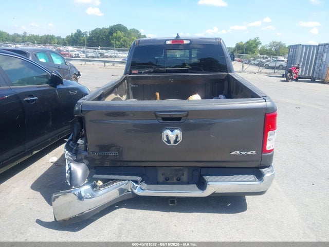 45781027 :رقم المزاد ، 1C6RRFMG8NN421571 vin ، 2022 Ram 1500 Big Horn  4x4 6'4 Box مزاد بيع