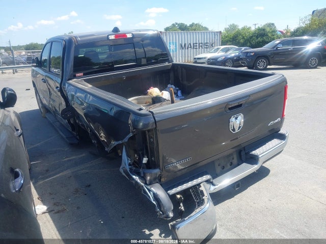 45781027 :رقم المزاد ، 1C6RRFMG8NN421571 vin ، 2022 Ram 1500 Big Horn  4x4 6'4 Box مزاد بيع