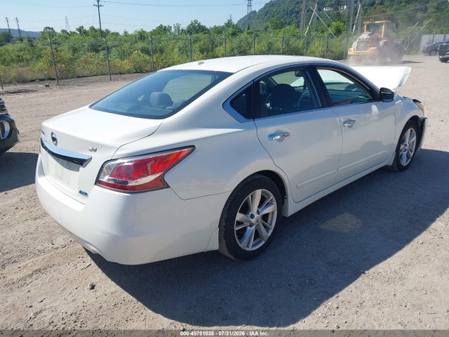 2014 Nissan Altima 2.5/s/sv/sl მანქანა იყიდება აუქციონზე, vin: 1N4AL3AP4EC105581, აუქციონის ნომერი: 45781038