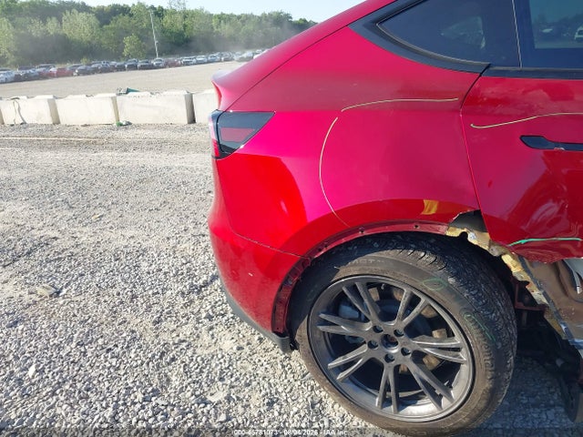 Продаж на аукціоні авто 2024 Tesla Model Y Long Range Dual Motor All-wheel Drive, vin: 7SAYGDEE7RF195557, номер лоту: 45781073