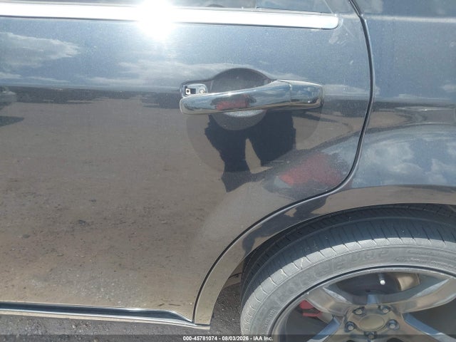 45781074 :رقم المزاد ، 2C3CA4CD1AH328450 vin ، 2010 Chrysler 300 Touring مزاد بيع