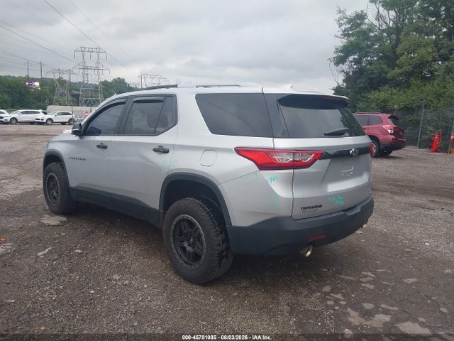 1GNERGKW4JJ251337 Chevrolet Traverse Lt Cloth