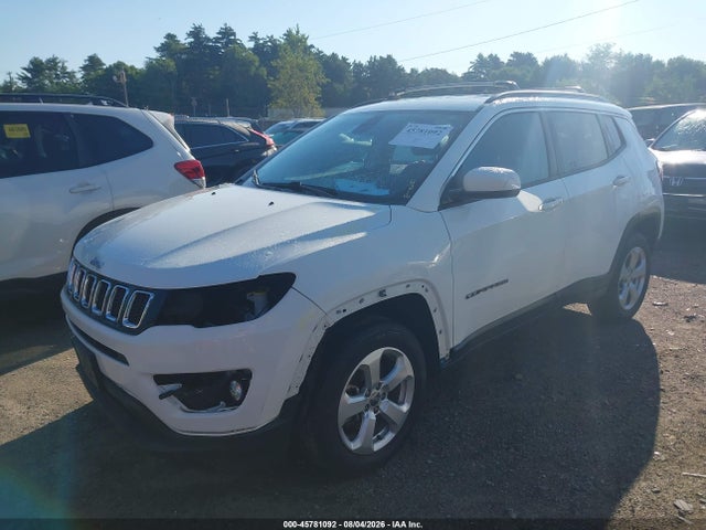 Jeep Compass Latitude 4x4 2019 3C4NJDBB8KT847301 Image 2