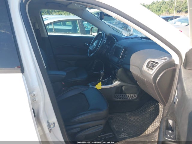 Jeep Compass Latitude 4x4 2019 3C4NJDBB8KT847301 Image 5