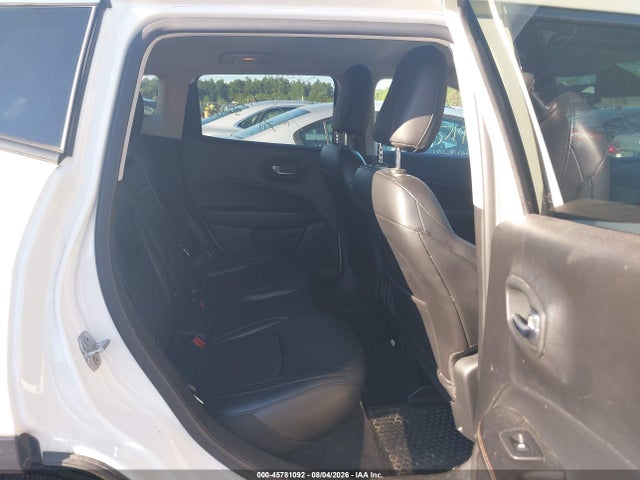 Jeep Compass Latitude 4x4 2019 3C4NJDBB8KT847301 Image 8