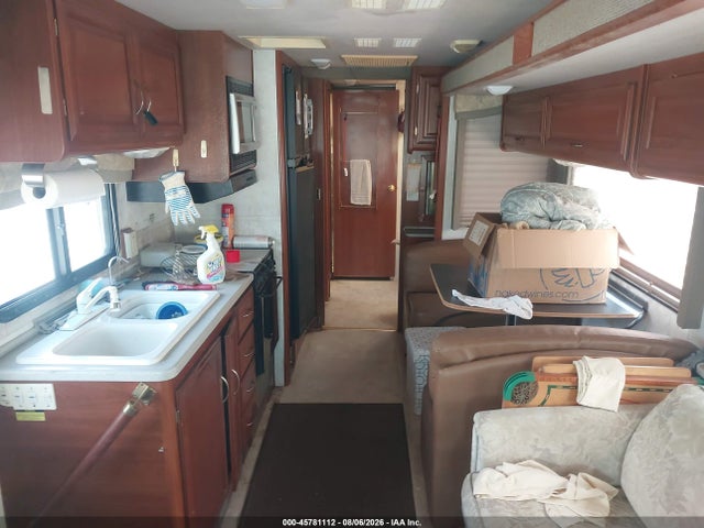 Продажа на аукционе авто 2002 Workhorse Custom Chassis Motorhome Chassis W22, vin: 5B4MP67G323349633, номер лота: 45781112