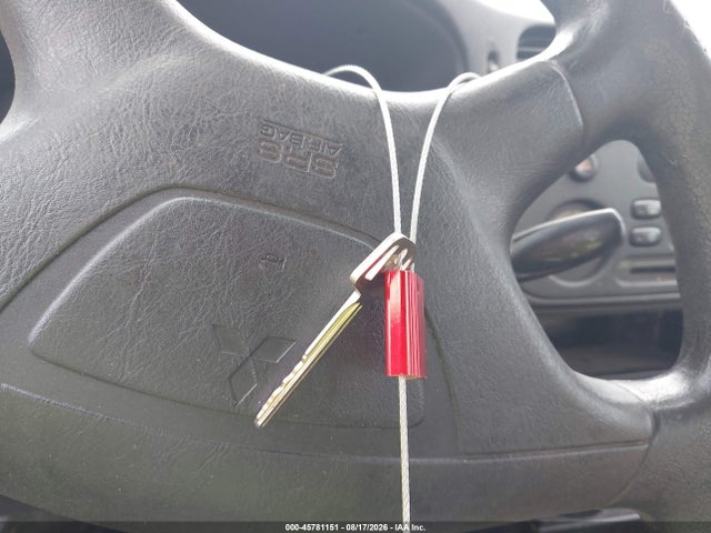 45781151 :رقم المزاد ، JA3AY26C3YU014861 vin ، 2000 Mitsubishi Mirage De مزاد بيع