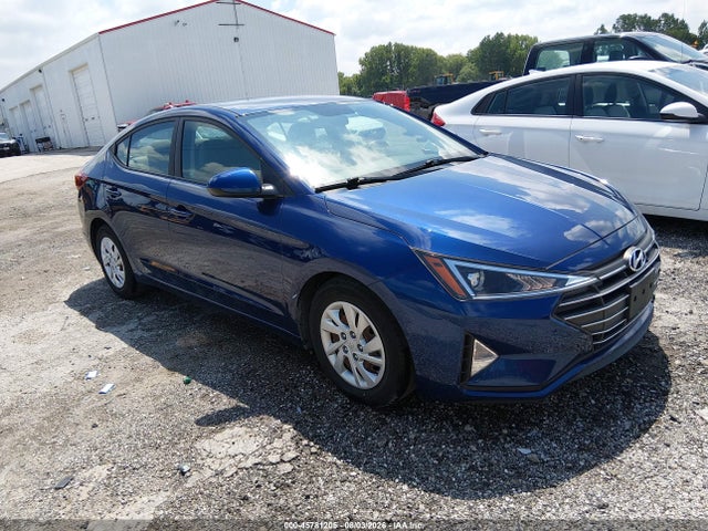 Продажа на аукционе авто 2019 Hyundai Elantra Se, vin: 5NPD74LFXKH497469, номер лота: 45781205