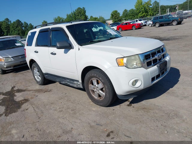 2011 Ford Escape Xlt მანქანა იყიდება აუქციონზე, vin: 1FMCU9DG5BKA36217, აუქციონის ნომერი: 45781212