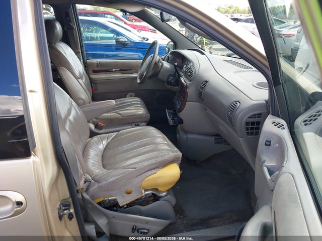 45781214 :رقم المزاد ، 1C4GT64L5YB641923 vin ، 2000 Chrysler Town & Country Limited مزاد بيع
