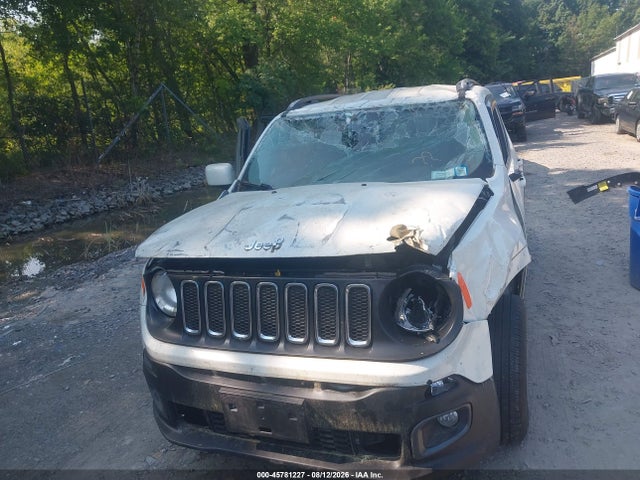 Продажа на аукционе авто 2015 Jeep Renegade Latitude, vin: ZACCJBBH0FPB68208, номер лота: 45781227