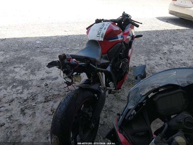 Honda CBR650 R 2025 MLHRH155XS5100636 Image 4