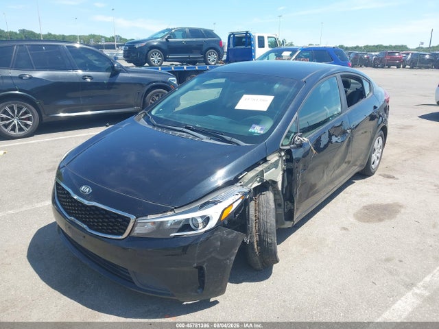2017 Kia Forte Lx მანქანა იყიდება აუქციონზე, vin: 3KPFK4A73HE158472, აუქციონის ნომერი: 45781386