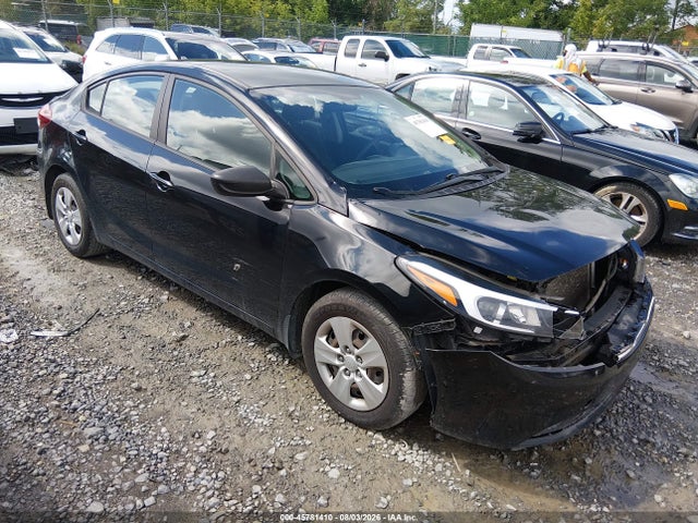 45781410 :رقم المزاد ، 3KPFK4A71HE096120 vin ، 2017 Kia Forte Lx مزاد بيع