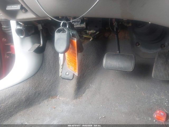 45781417 :رقم المزاد ، 1FAFP53U5YA129171 vin ، 2000 Ford Taurus Se مزاد بيع