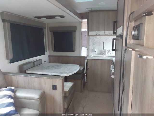 45781509 :رقم المزاد ، 573TE3225M5504995 vin ، 2021 Grand Design Imagine مزاد بيع