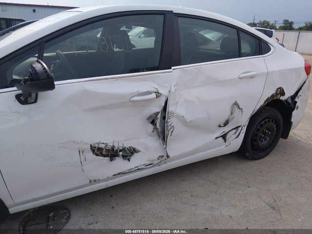 Продажа на аукционе авто 2017 Chevrolet Cruze Lt Auto, vin: 1G1BE5SM8H7243882, номер лота: 45781515