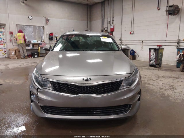 45781531 :رقم المزاد ، 5XXGT4L38HG165016 vin ، 2017 Kia Optima Lx مزاد بيع
