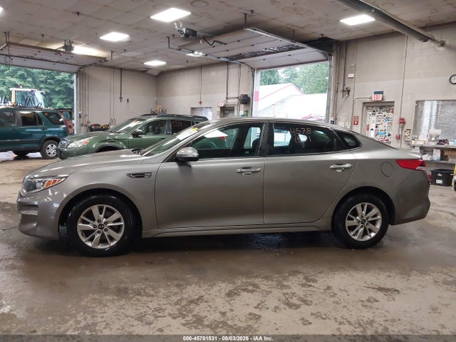 45781531 :رقم المزاد ، 5XXGT4L38HG165016 vin ، 2017 Kia Optima Lx مزاد بيع