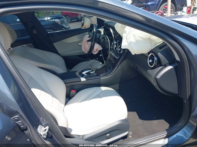 45781556 :رقم المزاد ، 55SWF4JB5FU066911 vin ، 2015 Mercedes-benz C 300 مزاد بيع