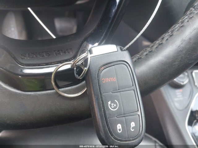 2019 Jeep Cherokee Altitude 4x4 მანქანა იყიდება აუქციონზე, vin: 1C4PJMLB9KD436132, აუქციონის ნომერი: 45781616