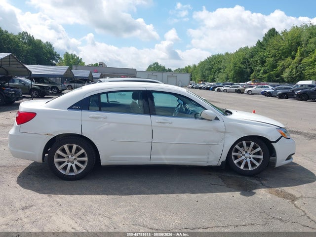 Aukcja sprzedaży 2013 Chrysler 200 Touring, vin: 1C3CCBBB2DN614527, numer aukcji: 45781618