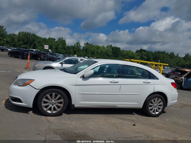 Aukcja sprzedaży 2013 Chrysler 200 Touring, vin: 1C3CCBBB2DN614527, numer aukcji: 45781618