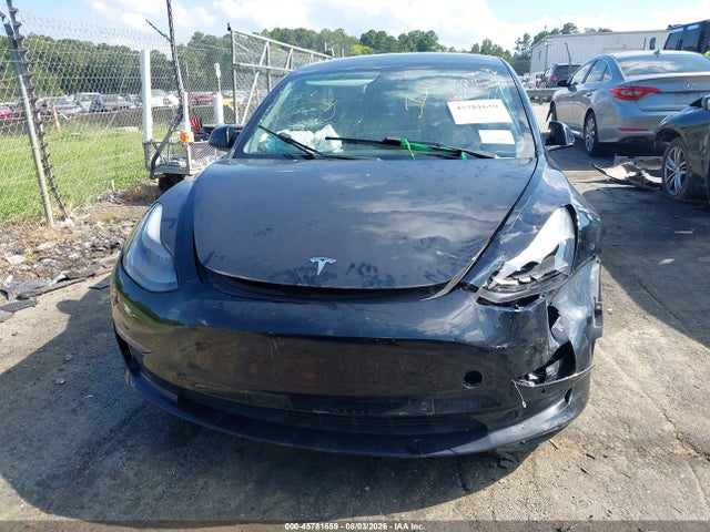2022 Tesla Model 3 Long Range Dual Motor All-wheel Drive მანქანა იყიდება აუქციონზე, vin: 5YJ3E1EB0NF261409, აუქციონის ნომერი: 45781659