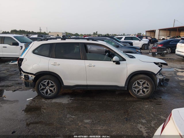 Продажа на аукционе авто 2024 Subaru Forester Premium, vin: JF2SKADC3RH403645, номер лота: 45781661