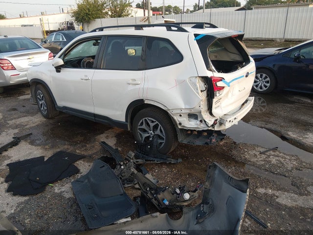 Продажа на аукционе авто 2024 Subaru Forester Premium, vin: JF2SKADC3RH403645, номер лота: 45781661