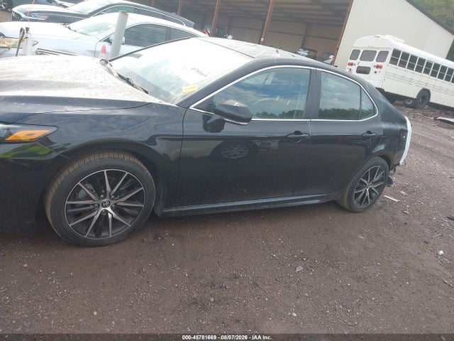 45781669 :رقم المزاد ، 4T1G11AK4RU242714 vin ، 2024 Toyota Camry Se مزاد بيع